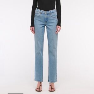 Abercrombie & Fitch the straight Curve Love mid rise denim